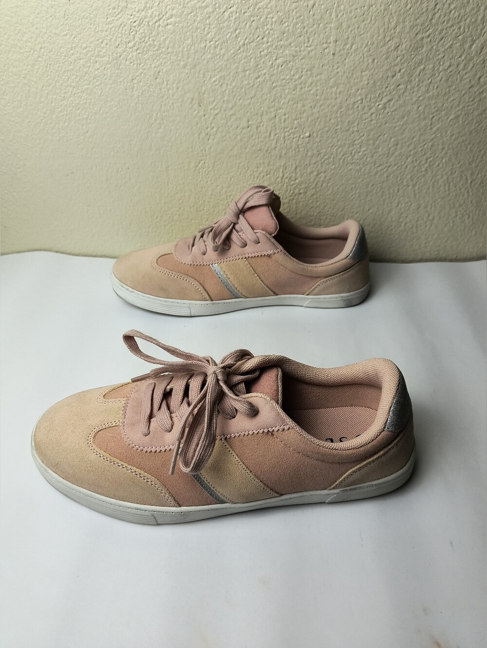 Serra Size 9 Pink and Tan Sneakers with Suede Finish